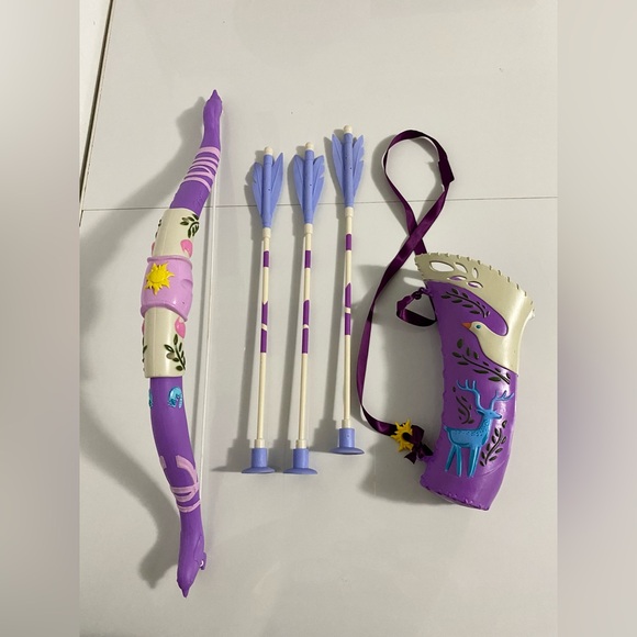 Disney Princess Tangled Rapunzel's Quiver Bow & Arrow Set Discontinued. - Picture 1 of 8